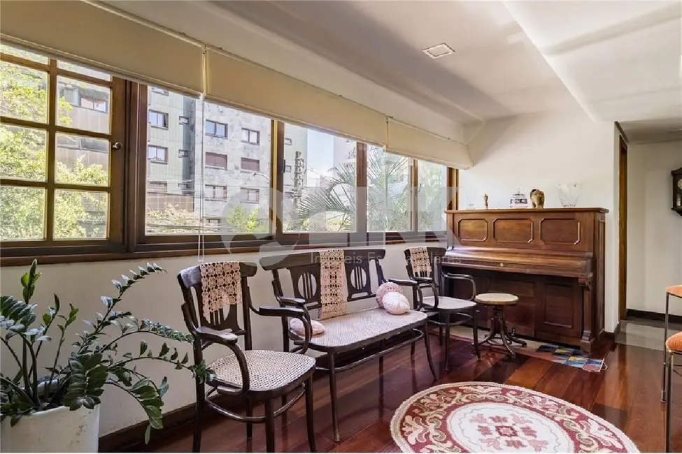 Apartamento com 3 quartos à venda, 258m2 em Mont Serrat, Porto Alegre - RS - imagem 8 Foto 8 de Apartamento com 3 quartos à venda, 258m2 em Mont Serrat, Porto Alegre - RS