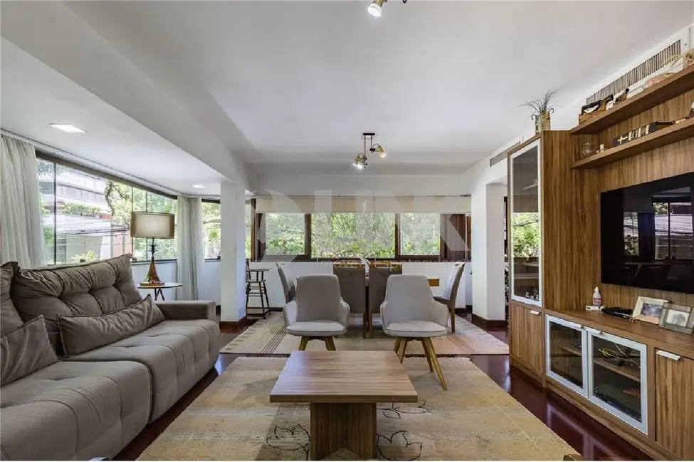 Apartamento com 3 quartos à venda, 258m2 em Mont Serrat, Porto Alegre - RS - imagem 5 Foto 5 de Apartamento com 3 quartos à venda, 258m2 em Mont Serrat, Porto Alegre - RS