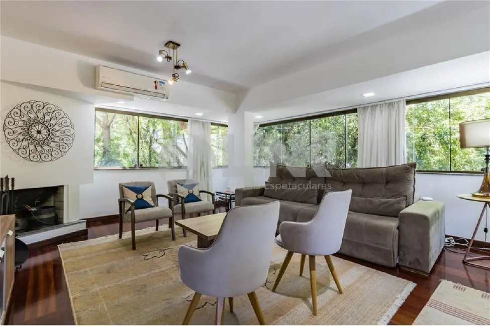 Apartamento com 3 quartos à venda, 258m2 em Mont Serrat, Porto Alegre - RS - imagem 2 Foto 2 de Apartamento com 3 quartos à venda, 258m2 em Mont Serrat, Porto Alegre - RS