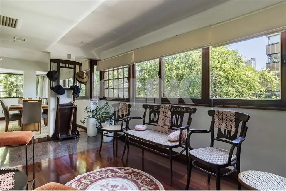 Apartamento com 3 quartos à venda, 258m2 em Mont Serrat, Porto Alegre - RS - imagem 9 Foto 9 de Apartamento com 3 quartos à venda, 258m2 em Mont Serrat, Porto Alegre - RS