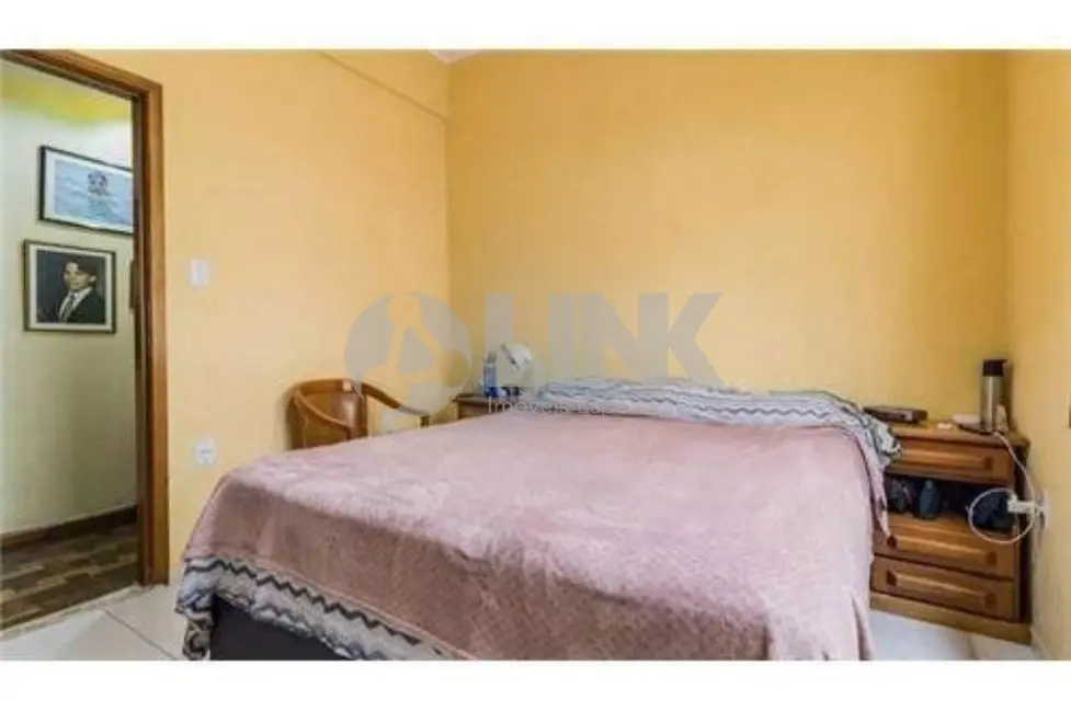 Apartamento com 3 quartos à venda, 150m2 em Farroupilha, Porto Alegre - RS - imagem 5 Foto 5 de Apartamento com 3 quartos à venda, 150m2 em Farroupilha, Porto Alegre - RS