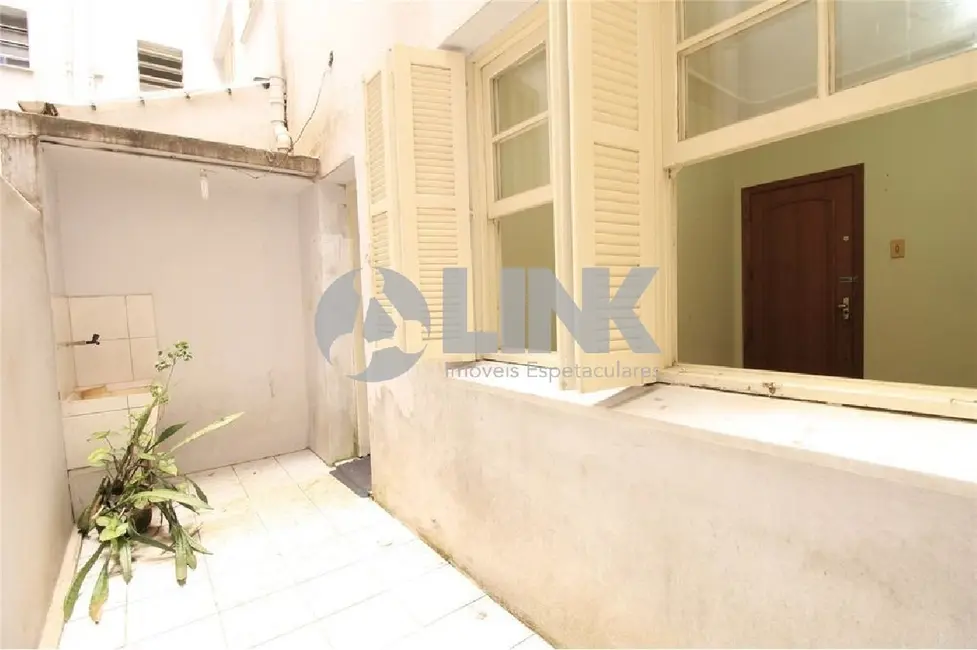 Apartamento com 1 quarto à venda, 45m2 em Centro Histórico, Porto Alegre - RS - imagem 4 Foto 4 de Apartamento com 1 quarto à venda, 45m2 em Centro Histórico, Porto Alegre - RS