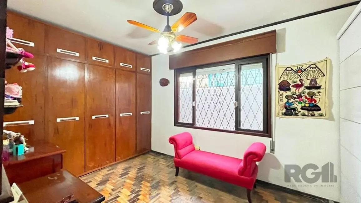 Casa com 3 quartos à venda, 276m2 em Santa Tereza, Porto Alegre - RS - imagem 7 Foto 7 de Casa com 3 quartos à venda, 276m2 em Santa Tereza, Porto Alegre - RS