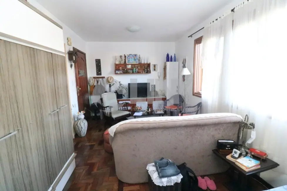 Foto 5 de Apartamento com 1 quarto à venda, 28m2 em Santo Antônio, Porto Alegre - RS