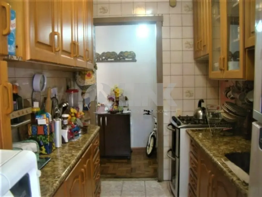 Apartamento com 1 quarto à venda, 47m2 em Vila Ipiranga, Porto Alegre - RS - imagem 8 Foto 8 de Apartamento com 1 quarto à venda, 47m2 em Vila Ipiranga, Porto Alegre - RS