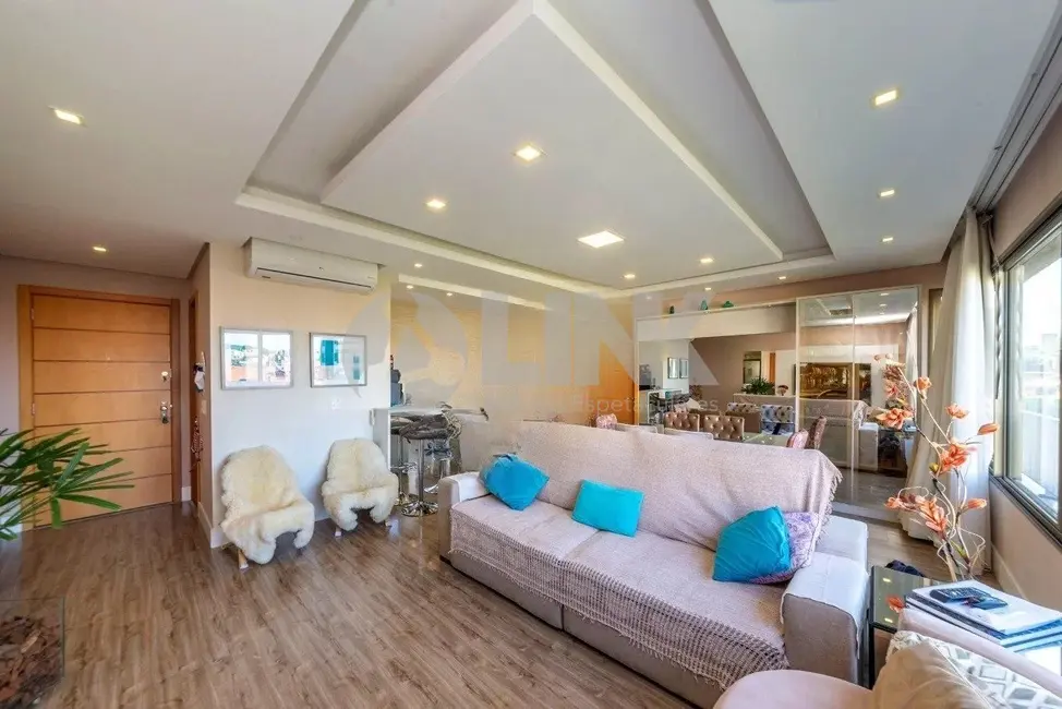 Foto 3 de Apartamento com 3 quartos à venda, 105m2 em Cavalhada, Porto Alegre - RS