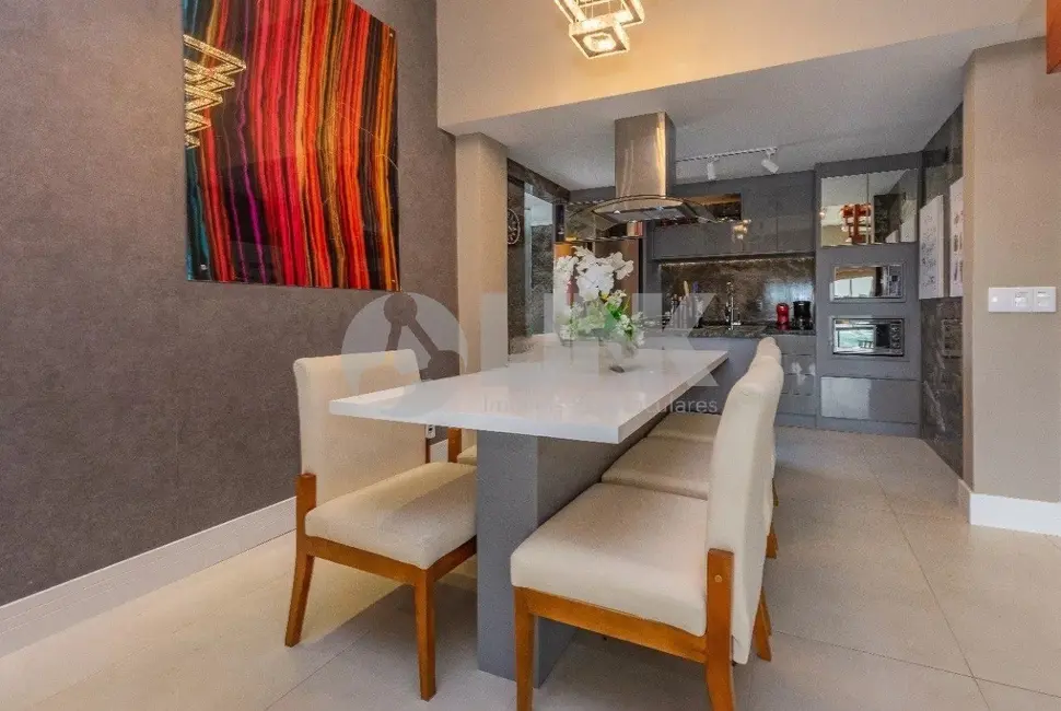 Foto 3 de Apartamento com 3 quartos à venda, 209m2 em Chácara das Pedras, Porto Alegre - RS