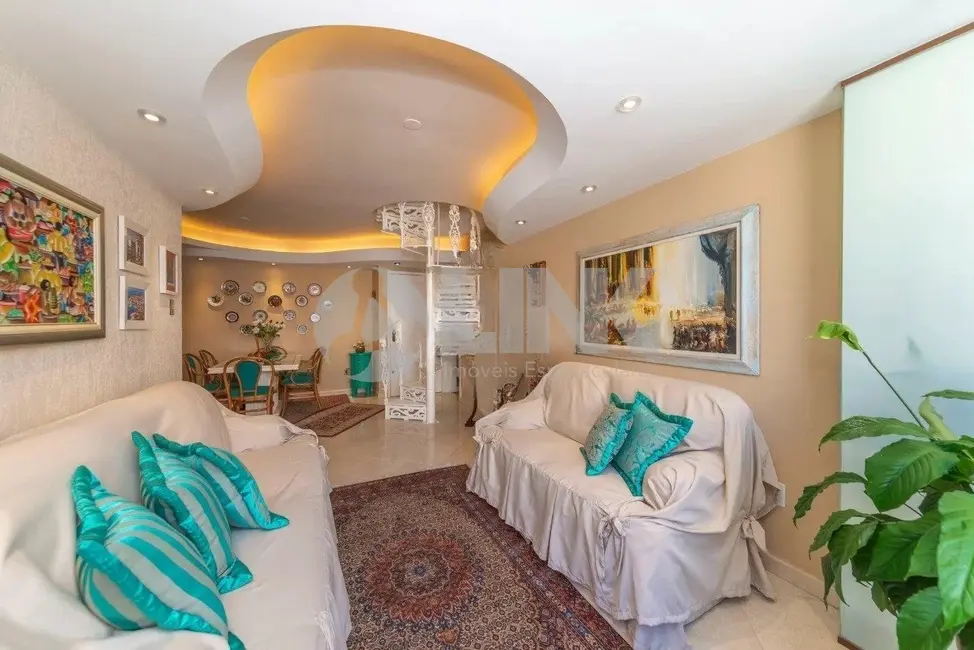 Apartamento com 3 quartos à venda, 205m2 em Menino Deus, Porto Alegre - RS - imagem 5 Foto 5 de Apartamento com 3 quartos à venda, 205m2 em Menino Deus, Porto Alegre - RS