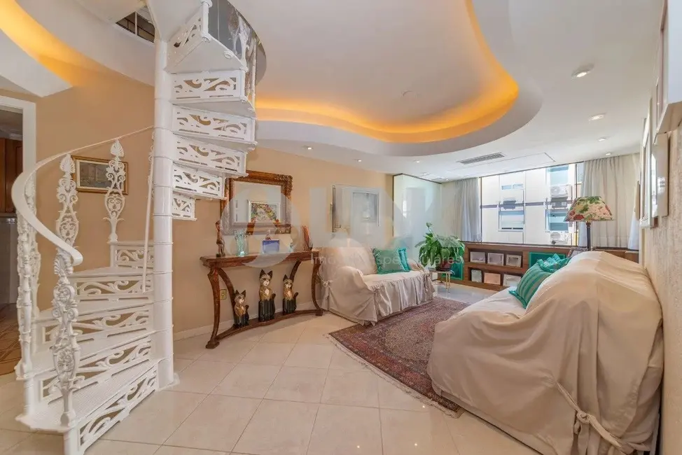 Apartamento com 3 quartos à venda, 205m2 em Menino Deus, Porto Alegre - RS - imagem 4 Foto 4 de Apartamento com 3 quartos à venda, 205m2 em Menino Deus, Porto Alegre - RS