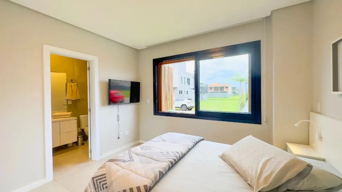 Foto 3 de Casa de Condomínio com 4 quartos à venda, 150m2 em Centro, Xangri-lá - RS