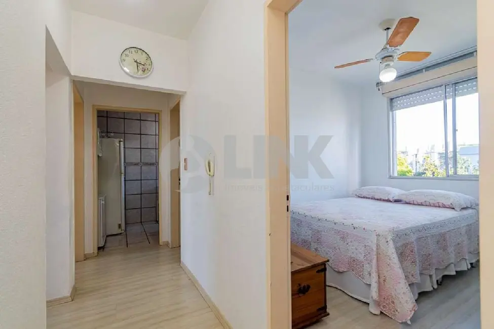 Foto 8 de Apartamento com 3 quartos à venda, 65m2 em Santo Antônio, Porto Alegre - RS
