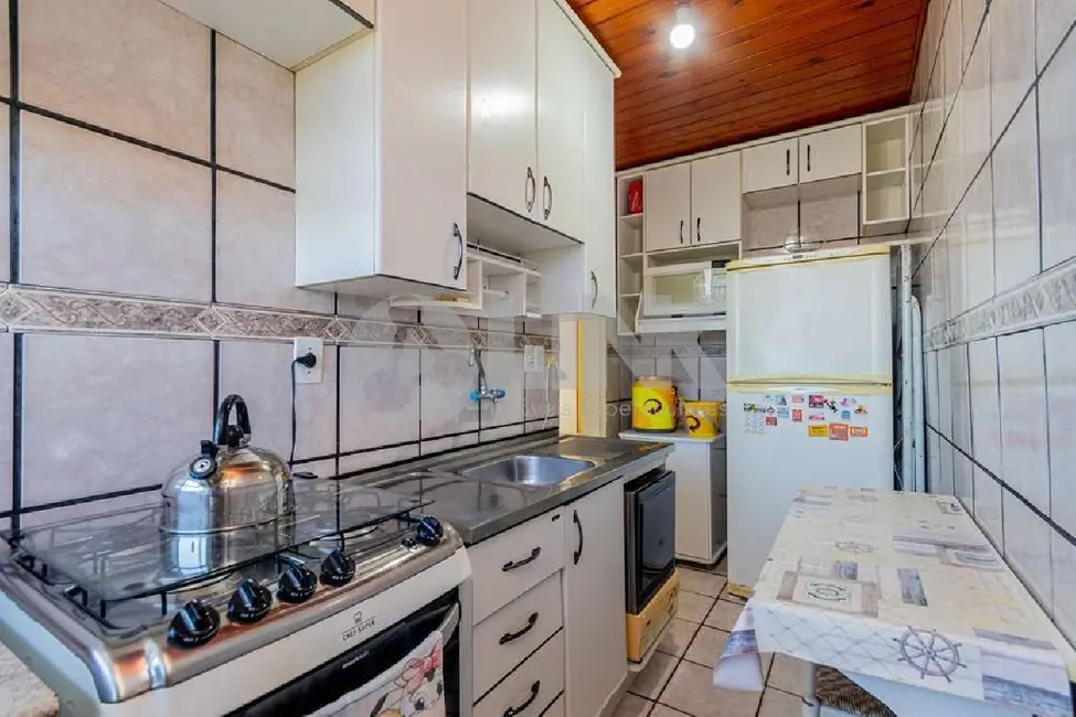 Foto 7 de Apartamento com 3 quartos à venda, 65m2 em Santo Antônio, Porto Alegre - RS