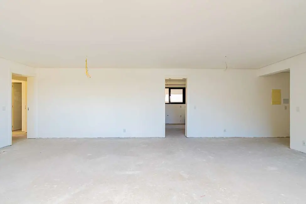 Apartamento com 3 quartos à venda, 133m2 em Petrópolis, Porto Alegre - RS - imagem 4 Foto 4 de Apartamento com 3 quartos à venda, 133m2 em Petrópolis, Porto Alegre - RS