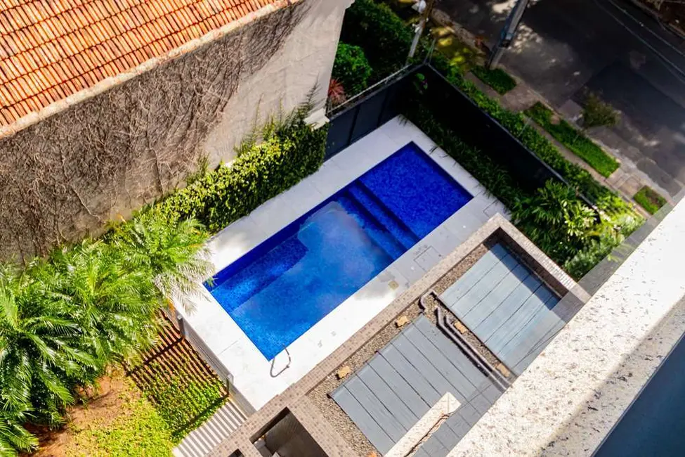 Apartamento com 3 quartos à venda, 133m2 em Petrópolis, Porto Alegre - RS - imagem 9 Foto 9 de Apartamento com 3 quartos à venda, 133m2 em Petrópolis, Porto Alegre - RS