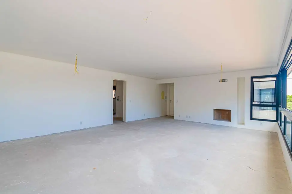 Apartamento com 3 quartos à venda, 133m2 em Petrópolis, Porto Alegre - RS - imagem 3 Foto 3 de Apartamento com 3 quartos à venda, 133m2 em Petrópolis, Porto Alegre - RS
