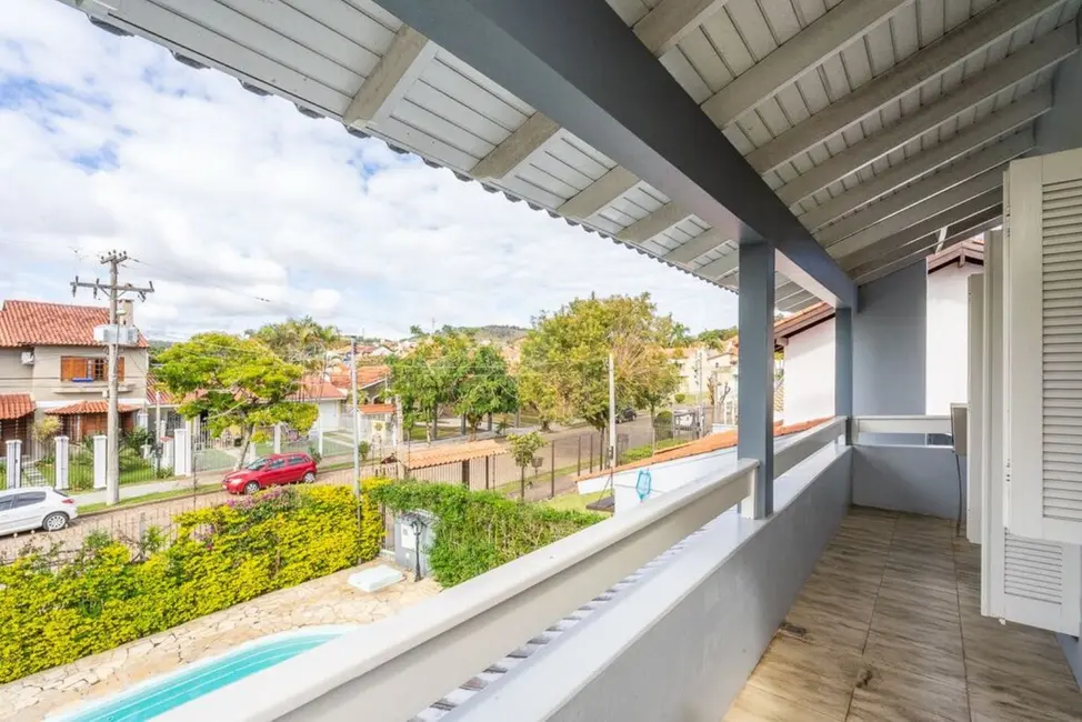 Casa com 4 quartos à venda, 285m2 em Espírito Santo, Porto Alegre - RS - imagem 9 Foto 9 de Casa com 4 quartos à venda, 285m2 em Espírito Santo, Porto Alegre - RS