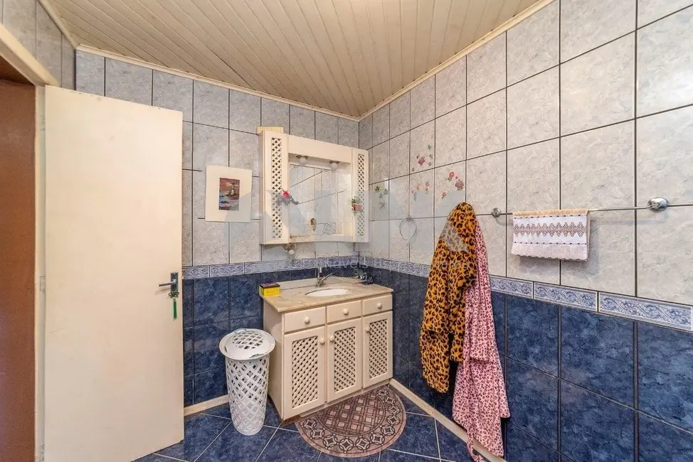 Foto 9 de Casa com 4 quartos à venda, 299m2 em Santana, Porto Alegre - RS