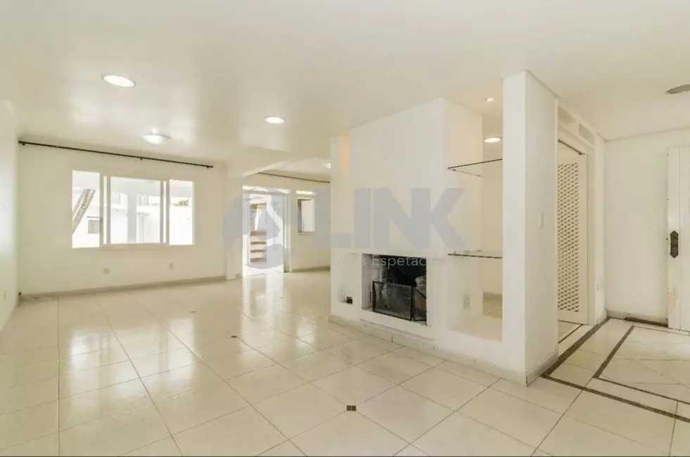 Casa com 4 quartos à venda, 250m2 em Menino Deus, Porto Alegre - RS - imagem 4 Foto 4 de Casa com 4 quartos à venda, 250m2 em Menino Deus, Porto Alegre - RS