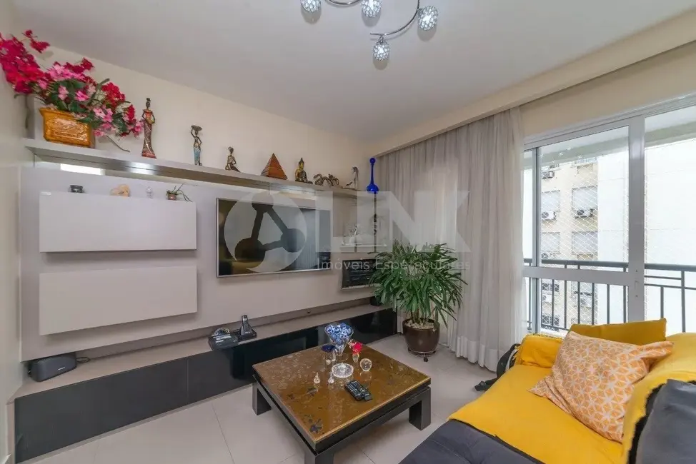Foto 1 de Apartamento com 3 quartos à venda, 105m2 em Passo da Areia, Porto Alegre - RS