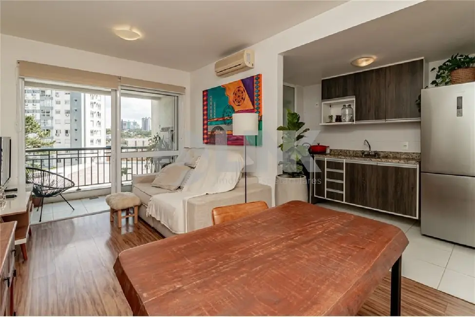 Foto 1 de Apartamento com 2 quartos à venda, 68m2 em Passo da Areia, Porto Alegre - RS