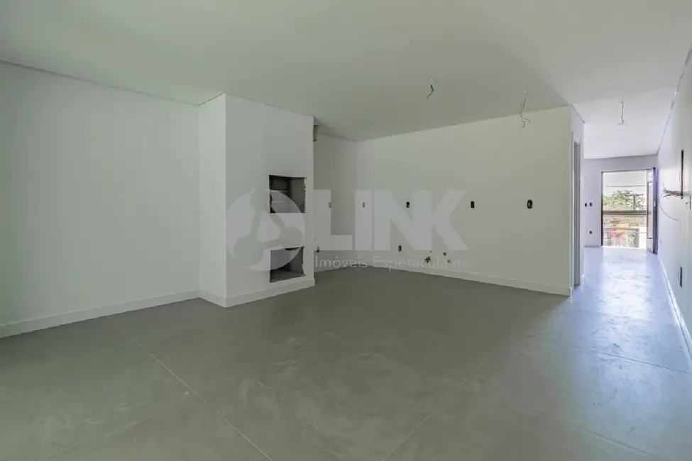 Casa com 3 quartos à venda, 210m2 em Chácara das Pedras, Porto Alegre - RS - imagem 5 Foto 5 de Casa com 3 quartos à venda, 210m2 em Chácara das Pedras, Porto Alegre - RS