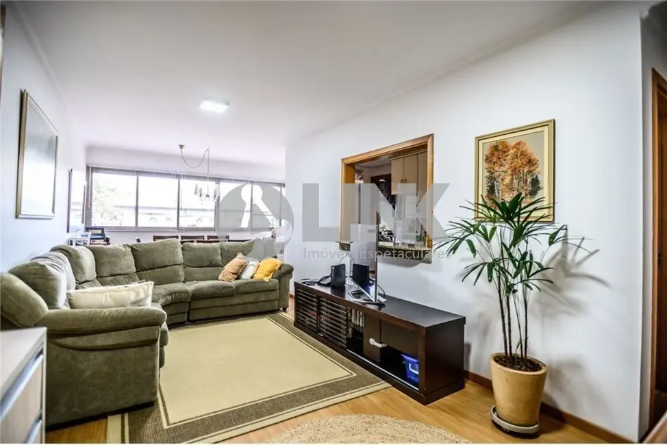 Apartamento com 3 quartos à venda, 96m2 em Cristo Redentor, Porto Alegre - RS - imagem 2 Foto 2 de Apartamento com 3 quartos à venda, 96m2 em Cristo Redentor, Porto Alegre - RS