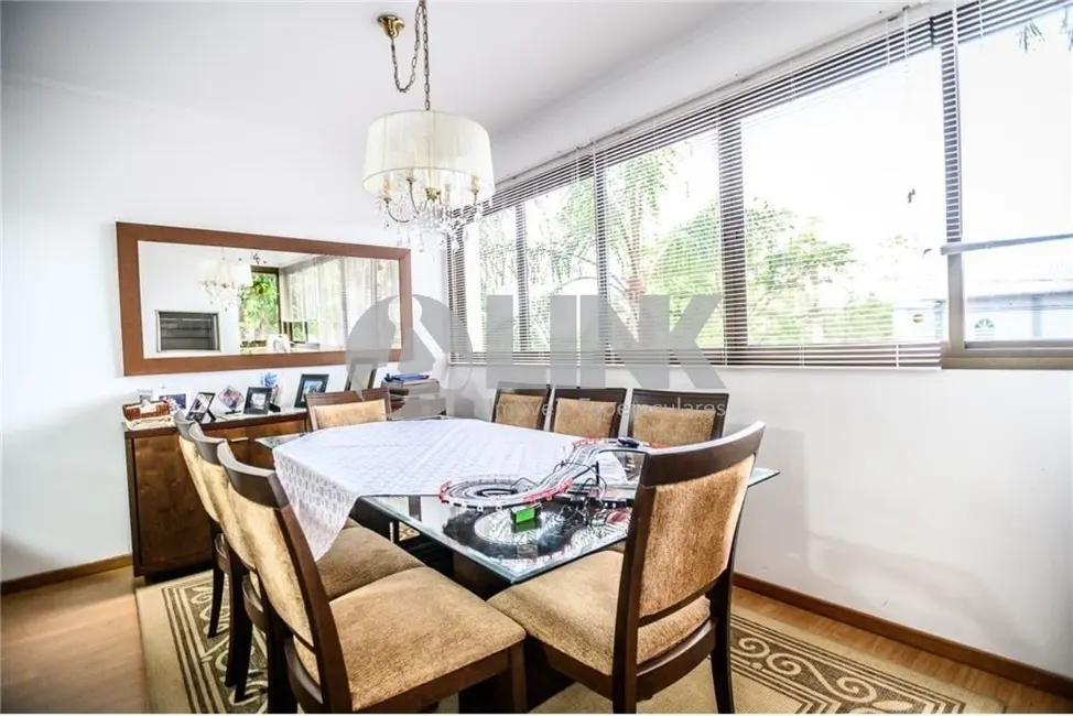 Apartamento com 3 quartos à venda, 96m2 em Cristo Redentor, Porto Alegre - RS - imagem 5 Foto 5 de Apartamento com 3 quartos à venda, 96m2 em Cristo Redentor, Porto Alegre - RS