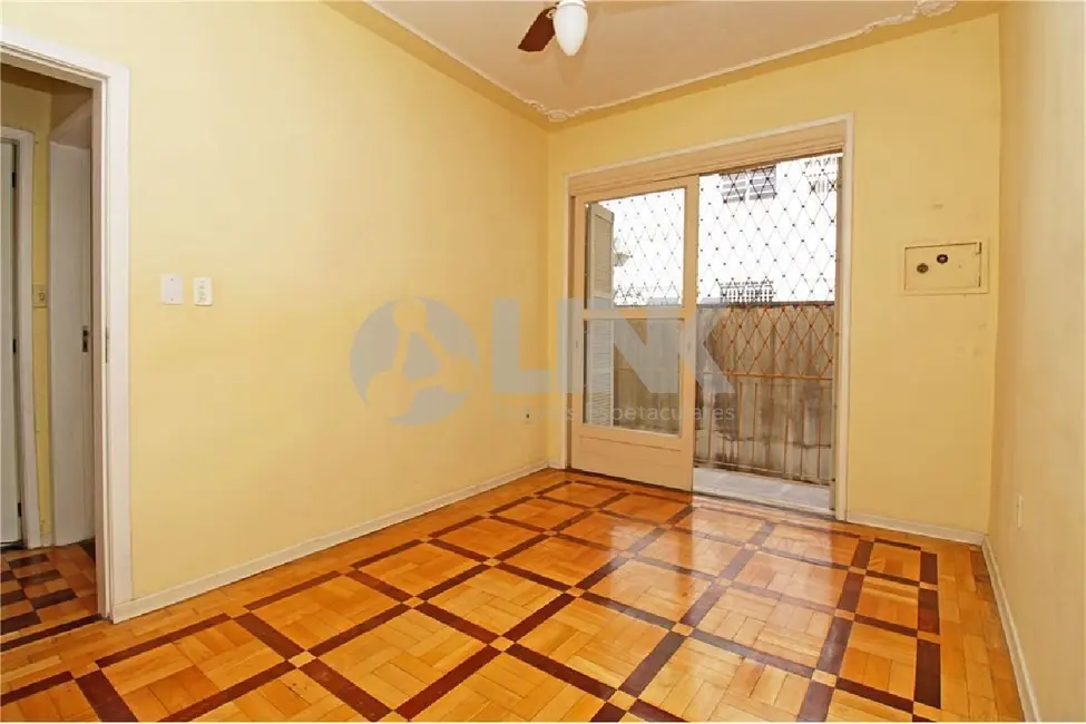 Foto 3 de Apartamento com 2 quartos à venda, 68m2 em Santana, Porto Alegre - RS