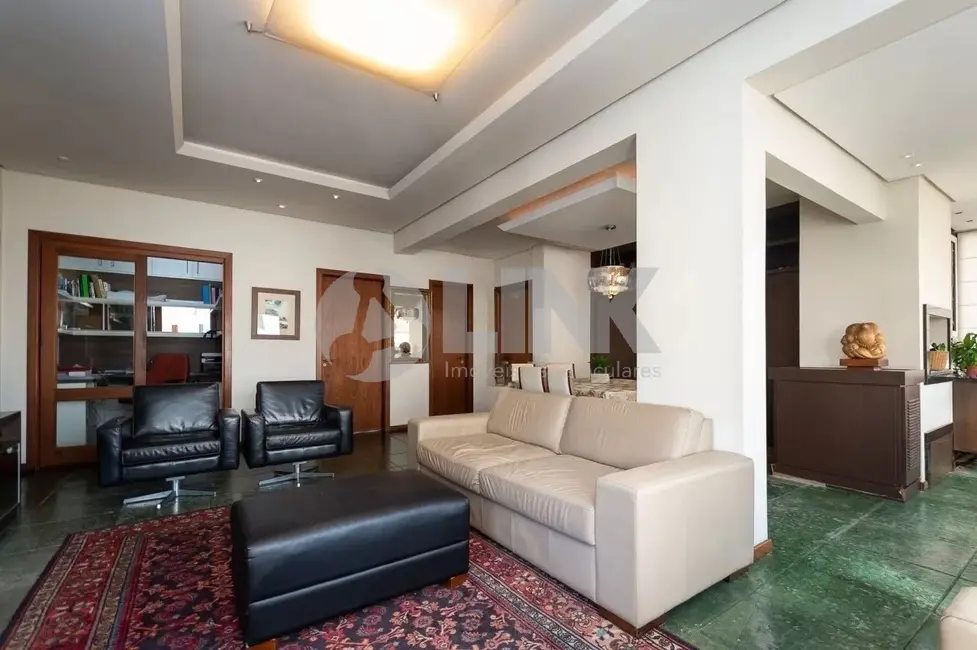 Foto 4 de Apartamento com 3 quartos à venda, 135m2 em Petrópolis, Porto Alegre - RS