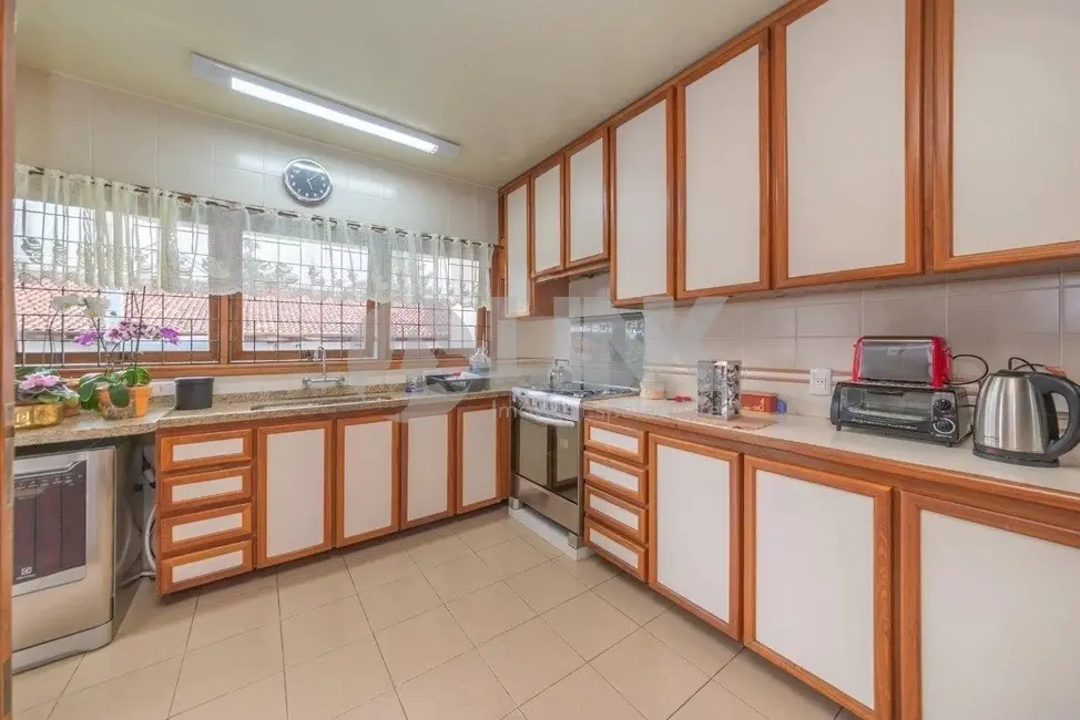 Foto 9 de Casa com 4 quartos à venda, 351m2 em Petrópolis, Porto Alegre - RS