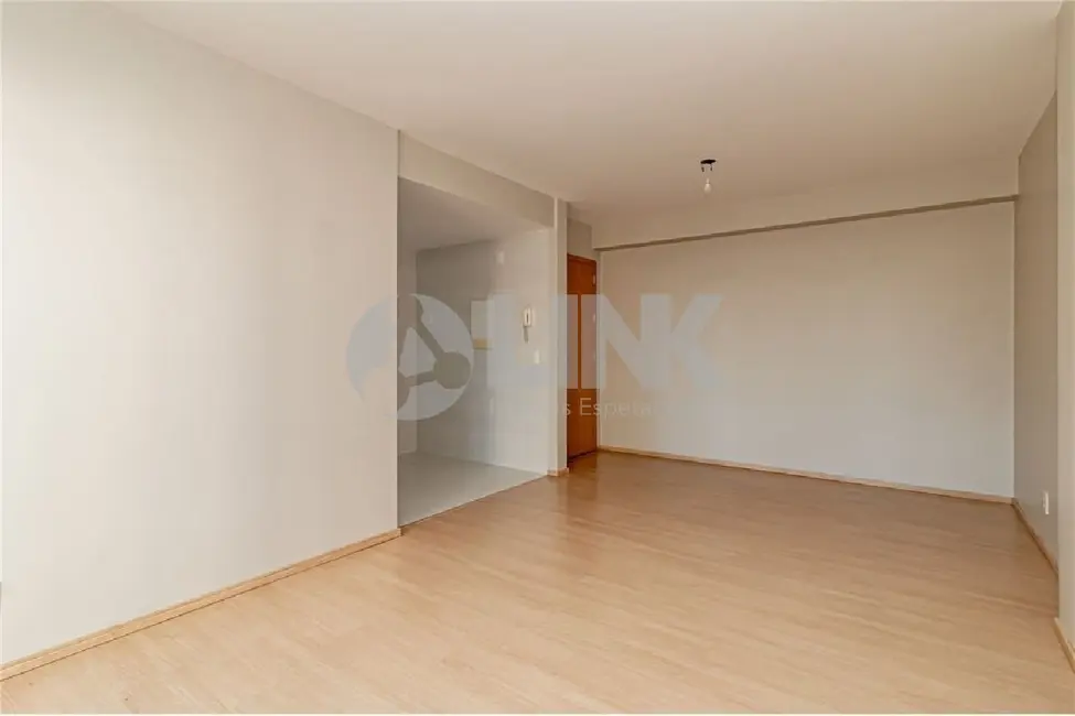 Apartamento com 3 quartos à venda, 82m2 em Passo da Areia, Porto Alegre - RS - imagem 6 Foto 6 de Apartamento com 3 quartos à venda, 82m2 em Passo da Areia, Porto Alegre - RS