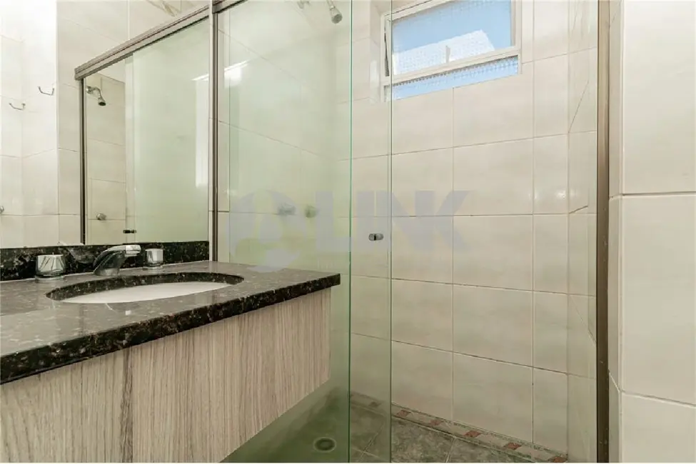 Foto 4 de Apartamento com 2 quartos à venda, 112m2 em Passo da Areia, Porto Alegre - RS