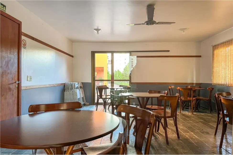 Apartamento com 3 quartos à venda, 127m2 em Jardim Carvalho, Porto Alegre - RS - imagem 8 Foto 8 de Apartamento com 3 quartos à venda, 127m2 em Jardim Carvalho, Porto Alegre - RS