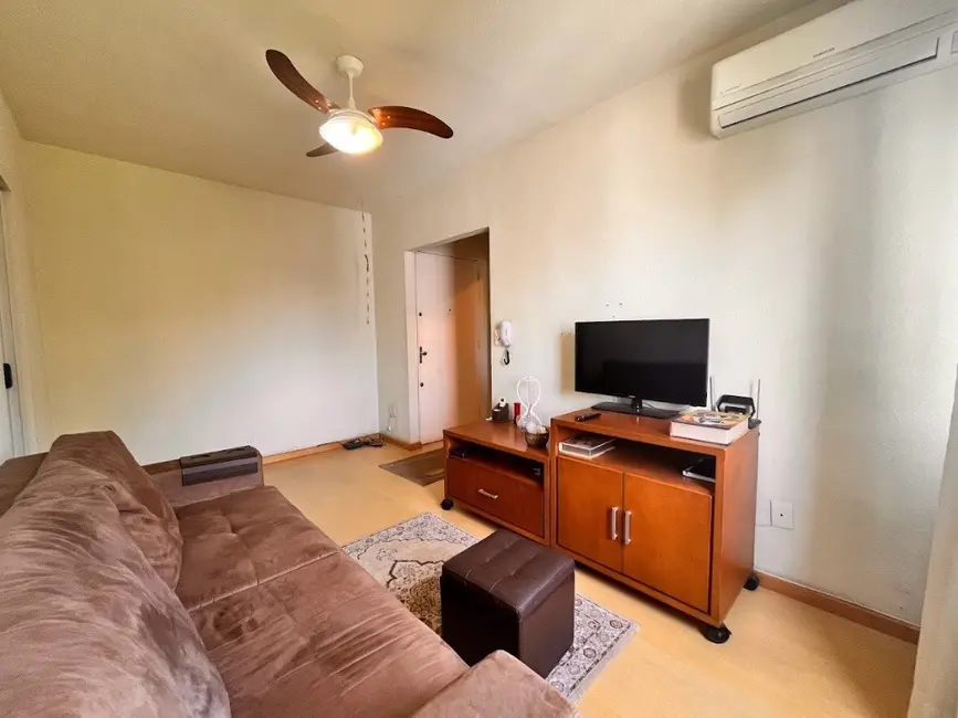 Foto 3 de Apartamento com 1 quarto à venda, 38m2 em Cavalhada, Porto Alegre - RS