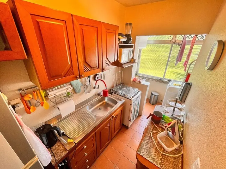 Foto 7 de Apartamento com 1 quarto à venda, 38m2 em Cavalhada, Porto Alegre - RS