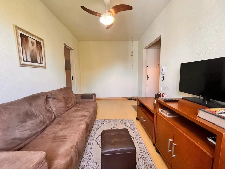 Foto 5 de Apartamento com 1 quarto à venda, 38m2 em Cavalhada, Porto Alegre - RS