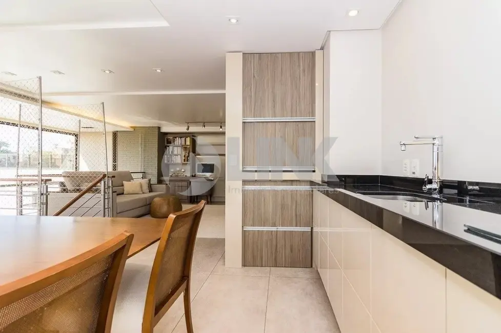 Foto 8 de Apartamento com 2 quartos à venda, 155m2 em Mont Serrat, Porto Alegre - RS