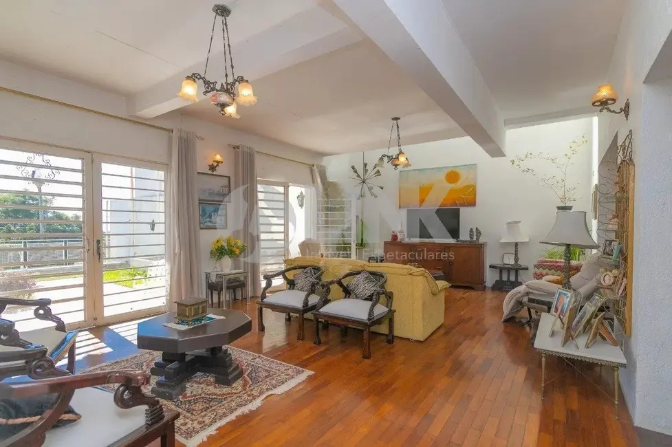 Casa com 5 quartos à venda, 499m2 em Três Figueiras, Porto Alegre - RS - imagem 3 Foto 3 de Casa com 5 quartos à venda, 499m2 em Três Figueiras, Porto Alegre - RS