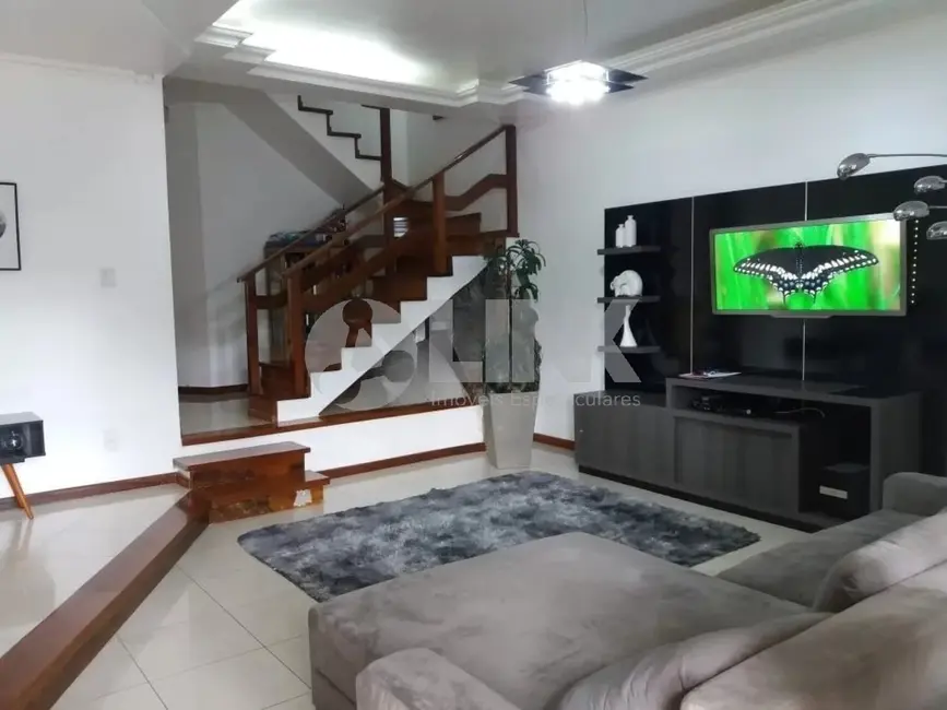 Foto 5 de Casa com 3 quartos à venda, 226m2 em Jardim Itu, Porto Alegre - RS