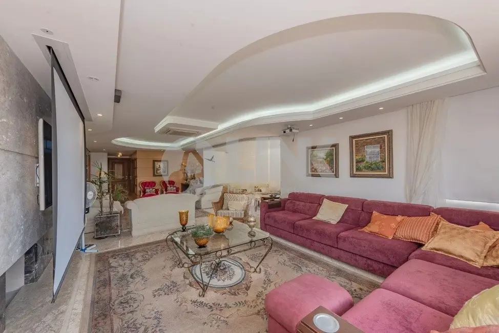 Apartamento com 3 quartos à venda, 201m2 em Moinhos de Vento, Porto Alegre - RS - imagem 4 Foto 4 de Apartamento com 3 quartos à venda, 201m2 em Moinhos de Vento, Porto Alegre - RS