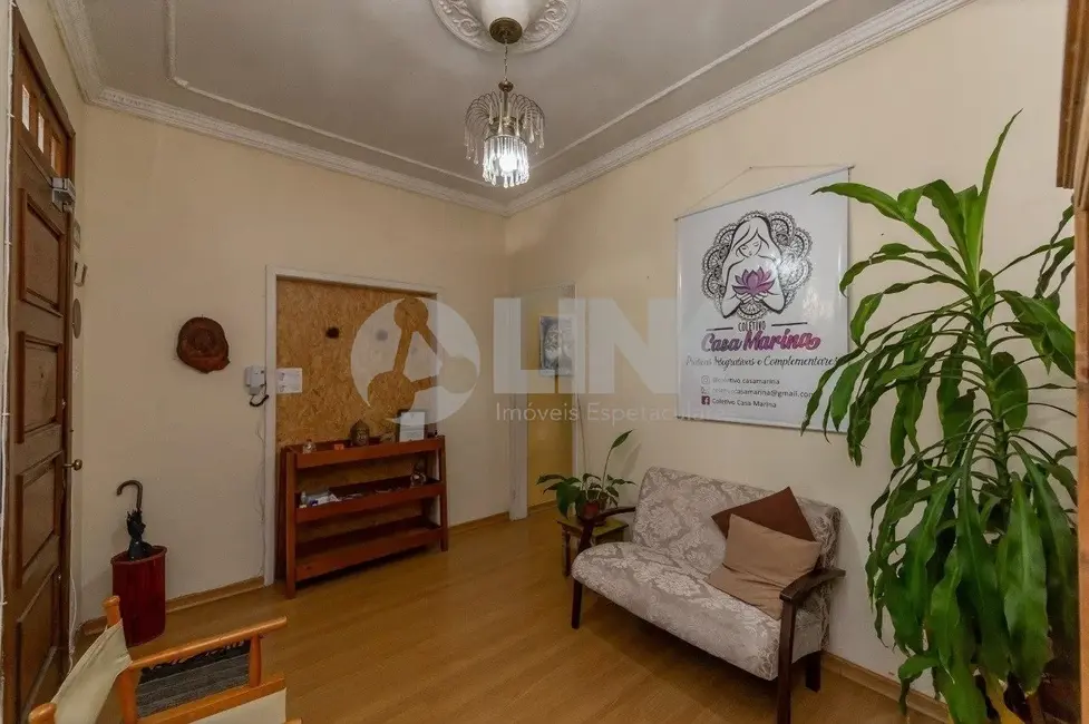 Foto 2 de Casa com 3 quartos à venda, 300m2 em Petrópolis, Porto Alegre - RS