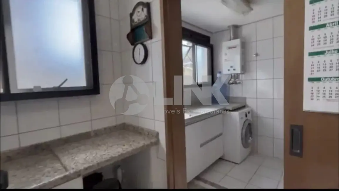 Apartamento com 3 quartos à venda, 261m2 em Menino Deus, Porto Alegre - RS - imagem 9 Foto 9 de Apartamento com 3 quartos à venda, 261m2 em Menino Deus, Porto Alegre - RS