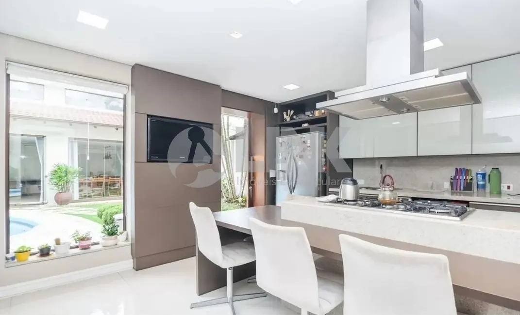 Casa com 5 quartos à venda, 294m2 em Jardim Botânico, Porto Alegre - RS - imagem 8 Foto 8 de Casa com 5 quartos à venda, 294m2 em Jardim Botânico, Porto Alegre - RS