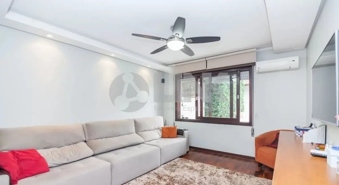 Casa com 5 quartos à venda, 294m2 em Jardim Botânico, Porto Alegre - RS - imagem 7 Foto 7 de Casa com 5 quartos à venda, 294m2 em Jardim Botânico, Porto Alegre - RS