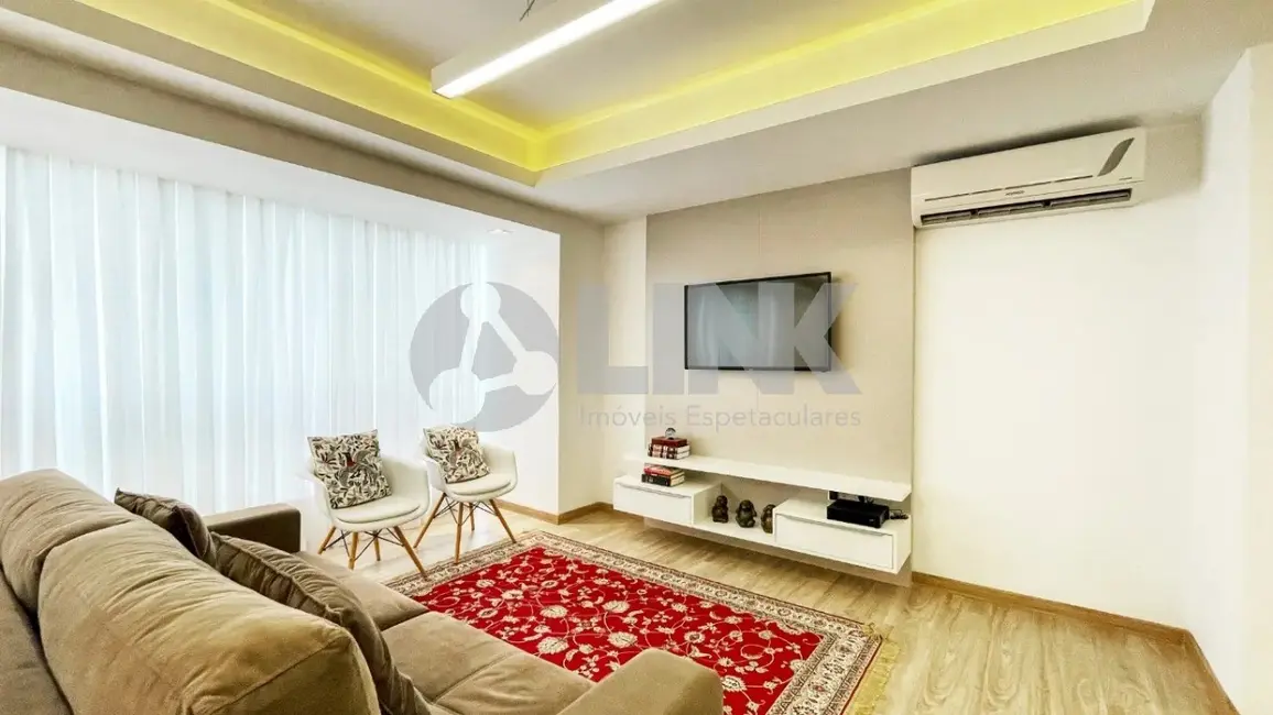 Foto 5 de Apartamento com 3 quartos à venda, 106m2 em Passo da Areia, Porto Alegre - RS