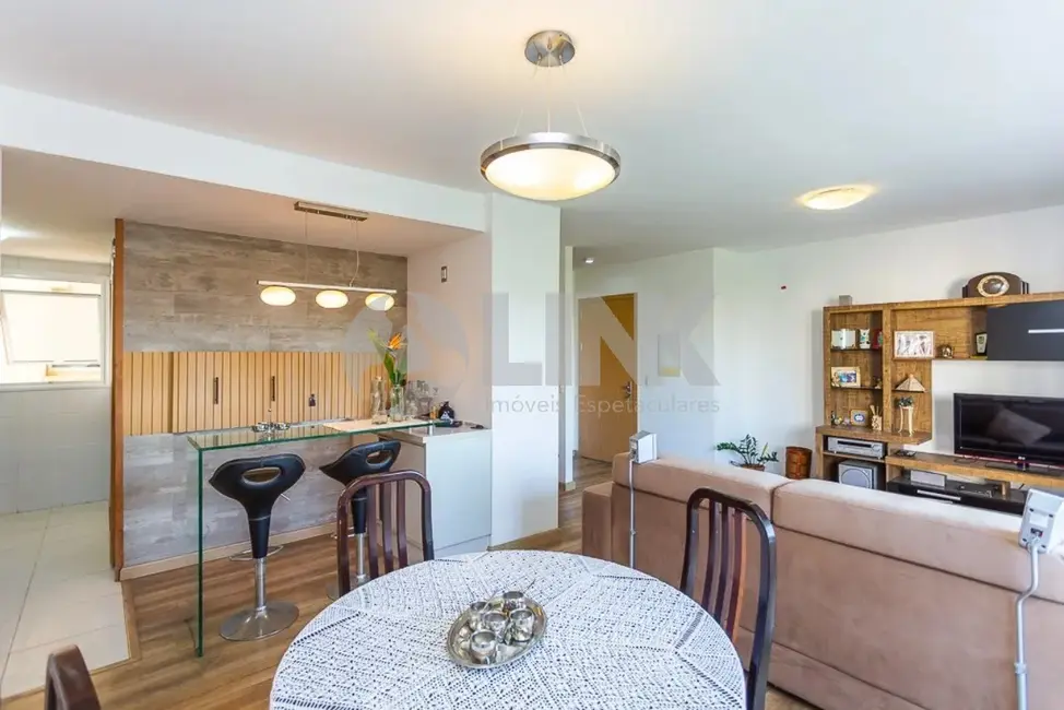 Apartamento com 3 quartos à venda, 106m2 em Passo da Areia, Porto Alegre - RS - imagem 6 Foto 6 de Apartamento com 3 quartos à venda, 106m2 em Passo da Areia, Porto Alegre - RS