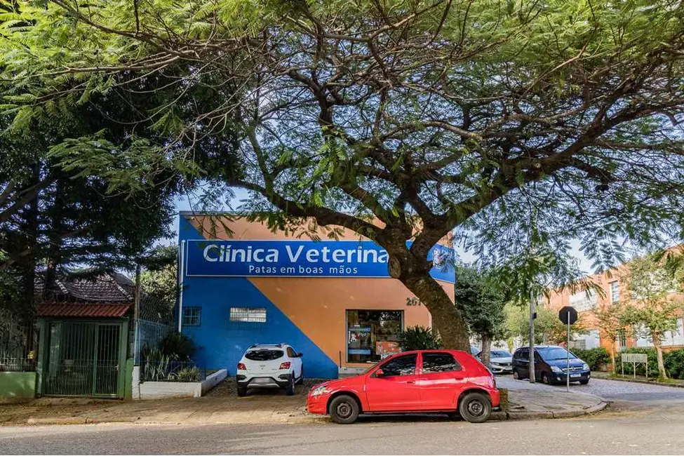 Foto 1 de Loja à venda, 300m2 em Vila Ipiranga, Porto Alegre - RS