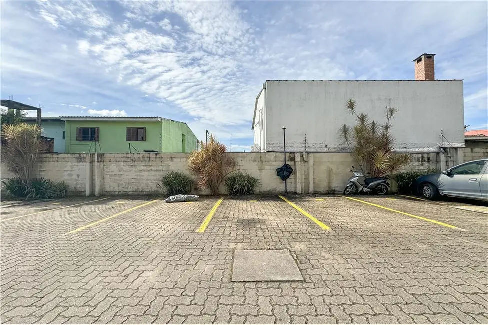 Apartamento com 2 quartos à venda, 71m2 em Porto Alegre - RS - imagem 3 Foto 3 de Apartamento com 2 quartos à venda, 71m2 em Porto Alegre - RS