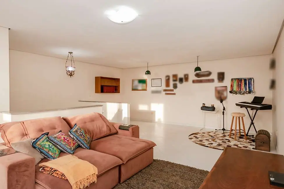 Casa com 3 quartos à venda, 317m2 em Nonoai, Porto Alegre - RS - imagem 6 Foto 6 de Casa com 3 quartos à venda, 317m2 em Nonoai, Porto Alegre - RS