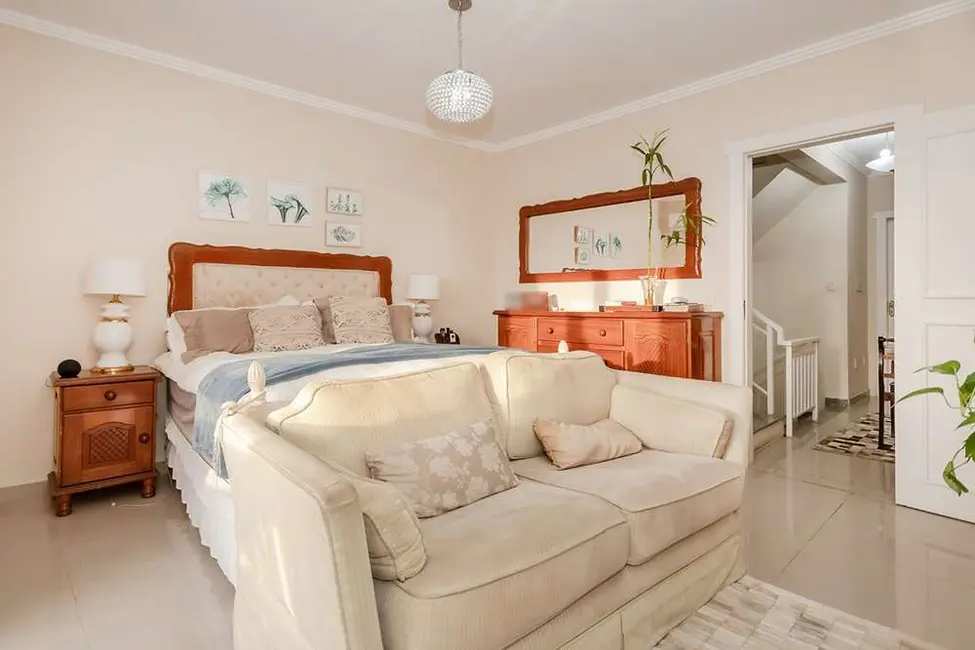 Casa com 3 quartos à venda, 317m2 em Nonoai, Porto Alegre - RS - imagem 9 Foto 9 de Casa com 3 quartos à venda, 317m2 em Nonoai, Porto Alegre - RS